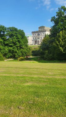 Villa Hgel 'in manzarası, Krupp ailesinin eski evi. Panorama biçimi.
