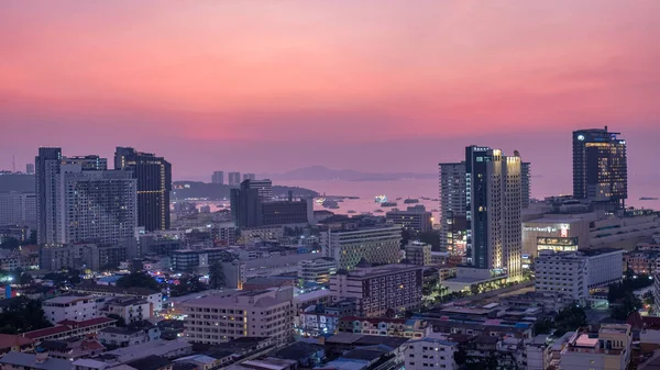 Ηλιοβασίλεμα Πάνω Από Την Πόλη Της Pattaya Ταϊλάνδη Ηλιοβασίλεμα Ουρανοξύστες — Φωτογραφία Αρχείου