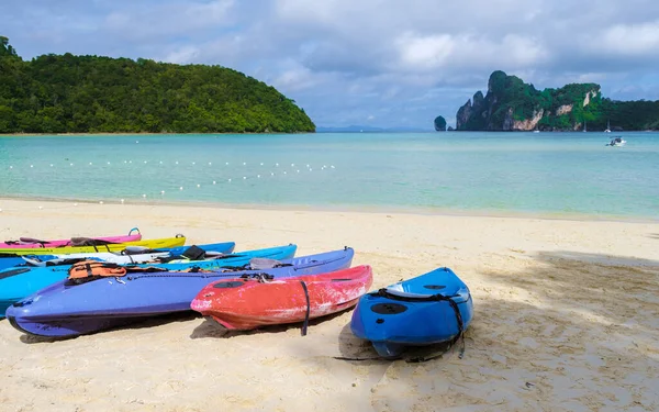 Koh Phi Phi Island Thailand Colorful Kayaks Beach Koh Phi — Stock Photo, Image