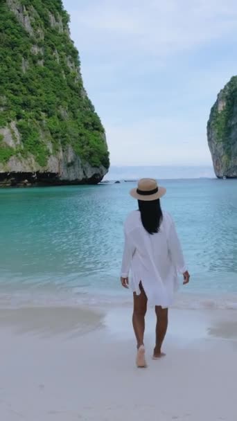 Playa Maya Por Mañana Koh Phi Phi Tailandia Mujeres Tailandesas — Vídeos de Stock
