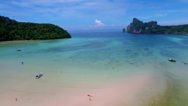 Koh Phi Don Tailandia Turqouse Color Océano Con Kayaks Barcos — Vídeo de stock