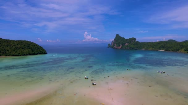 Koh Phi Don Thailand Turqouse Kleur Oceaan Met Kajaks Longtail — Stockvideo