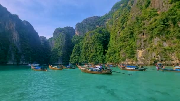 Pileh Lagoon Koh Phi Phi Thailand Dengan Laut Zamrud Hijau — Stok Video