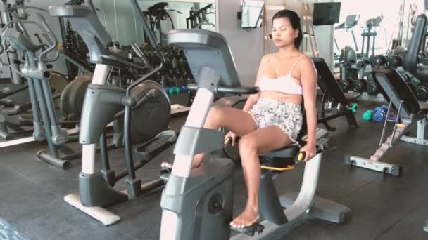 Asiatische Reife Frauen Mittleren Alters Fitnessraum Fitness Frau Macht Sport — Stockvideo