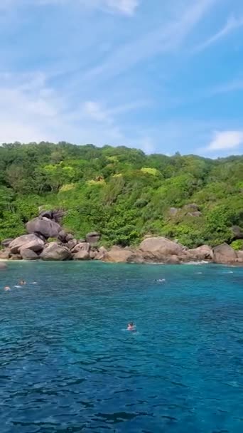 Pessoas Snorkeling Nas Ilhas Similan Islands National Park Tailândia — Vídeo de Stock