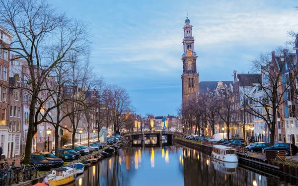 Amsterdam Niederlande Grachten Mit Weihnachtsbeleuchtung Dezember Winterabend Kanal Historischen Zentrum — Stockfoto