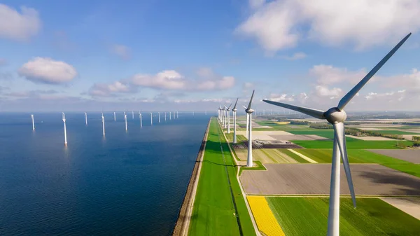 Vista Aérea Parque Moinho Vento Com Turbinas Moinhos Vento Oceano — Fotografia de Stock