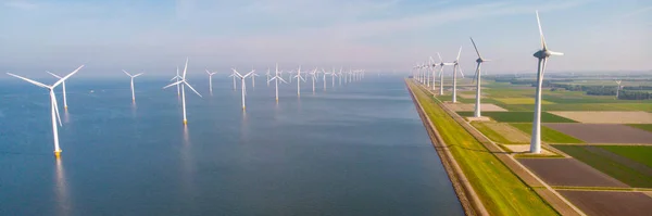 Vista Aérea Drone Moinho Vento Nas Turbinas Oceânicas Gerando Eletricidade — Fotografia de Stock