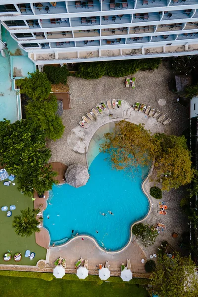 Pattaya Thailand December 2022 Пляжні Стільці Басейні Парасолями Готелі Cozy — стокове фото