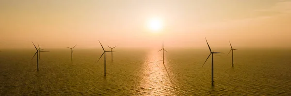 Вид Повітря Парк Windmill Вітровими Турбінами Океані Заході Сонця — стокове фото