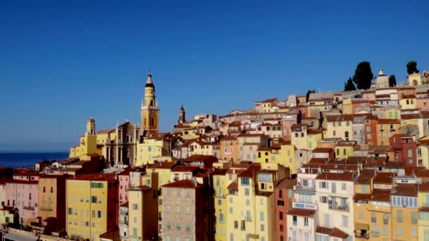 旧市街メントン フランス リビエラ フランス Menton Provence Cote Azur上空からのドローンの空中ビュー — ストック動画