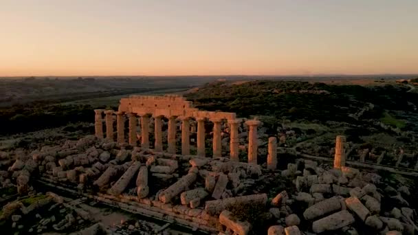 Greckie Świątynie Selinunte Widok Morze Ruiny Greckich Kolumn Selinunte Park — Wideo stockowe