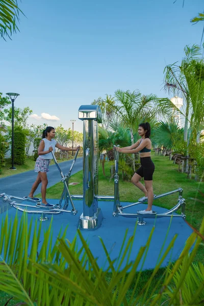 Two Asian Women Workout Fitness Public Park Pattaya Thailand Thai — Stock Photo, Image