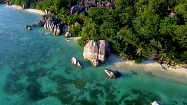 Batu Granit Besar Laut Anse Source Dargent Adalah Pantai Paling — Stok Video