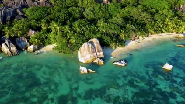 Ogromne Granitowe Skały Oceanie Anse Source Dargent Najpiękniejsza Plaża Seszelach — Wideo stockowe