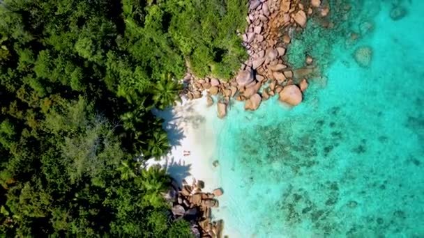 Paar Strand Von Anse Lazio Strand Auf Der Insel Praslin — Stockvideo