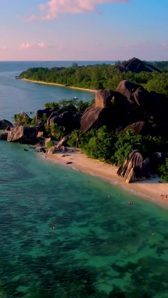 Pôr Sol Praia Anse Fonte Dargent Praia Mais Bonita Seychelles — Vídeo de Stock