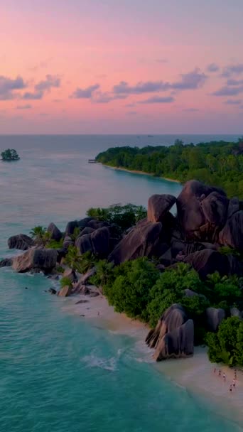 Anse Source Dargent Digue Sahilinde Gün Batımı Seyşeller Güzel Plajı — Stok video
