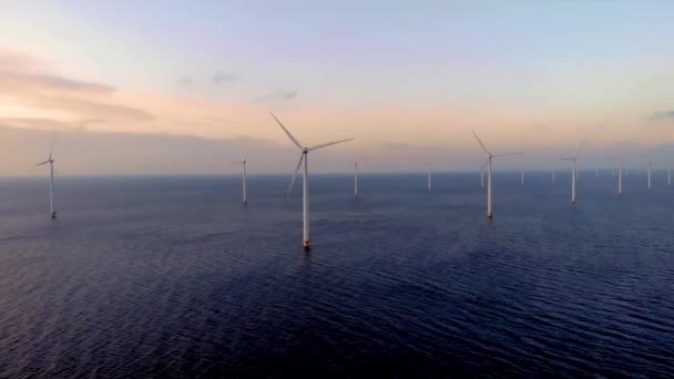 Offshore Windmolenpark Bij Zonsondergang Windmolenpark Het Oceaanzicht Met Windturbine Flevoland — Stockvideo