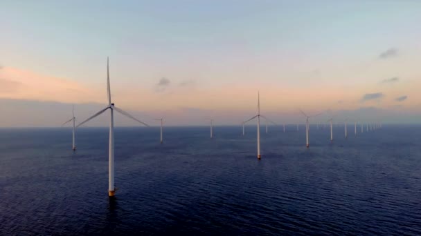 Offshore Windmolenpark Bij Zonsondergang Windmolenpark Het Oceaanzicht Met Windturbine Flevoland — Stockvideo