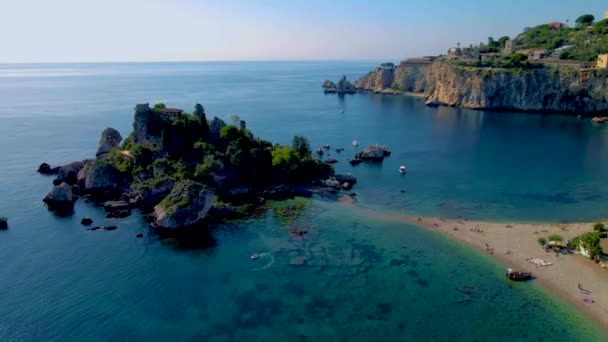 Панорамный Вид Пляж Isola Bella Taormina Sicily Италия Солнечный Летний — стоковое видео