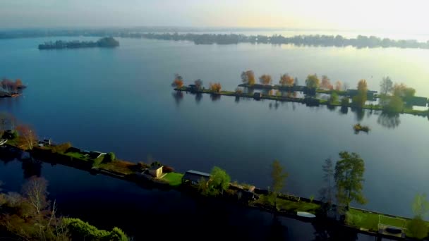 Vista Aérea Pequenas Ilhas Lago Vinkeveense Plassen Durante Outono Perto — Vídeo de Stock
