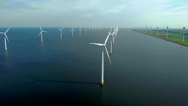 Větrné Elektrárny Moři Vyrábějí Nizozemsku Zelenou Energii Pohled Drone Parku — Stock video