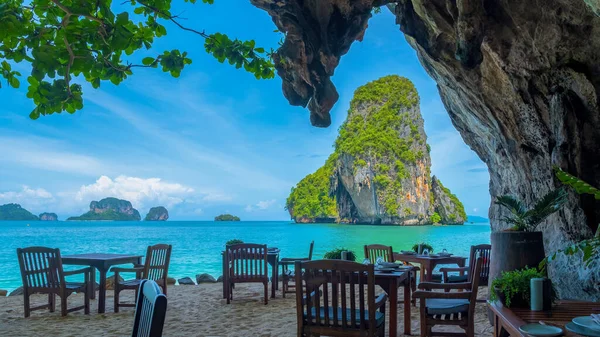 Railay Beach Krabi Thailand Tropical Beach Railay Krabi Restaurant Cave — Stock Photo, Image