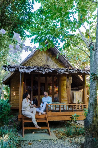 Couple Men Women Bamboo Hut Homestay Northern Thailand — Fotografia de Stock