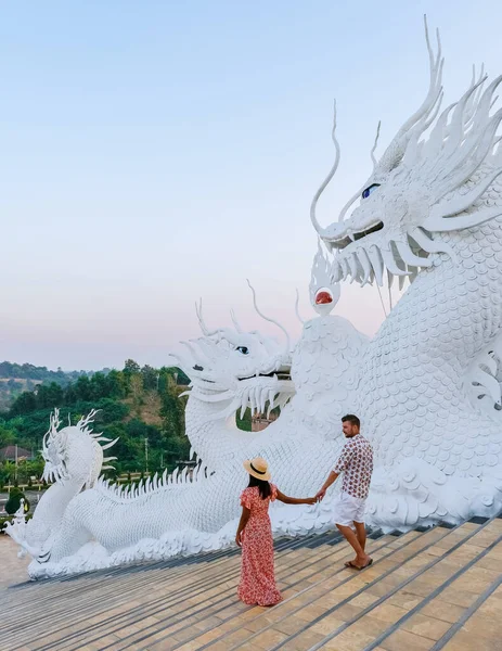 Couple Visits Wat Huay Pla Kang Chiang Rai Thailand Wat — Fotografia de Stock