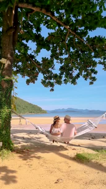 Couple Men Women Hammock Beach Koh Mak Island Thailand Morning — Stockvideo