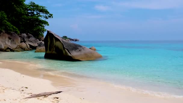Turqouse Colored Ocean Tropical Island Similan Southern Thailand — 비디오