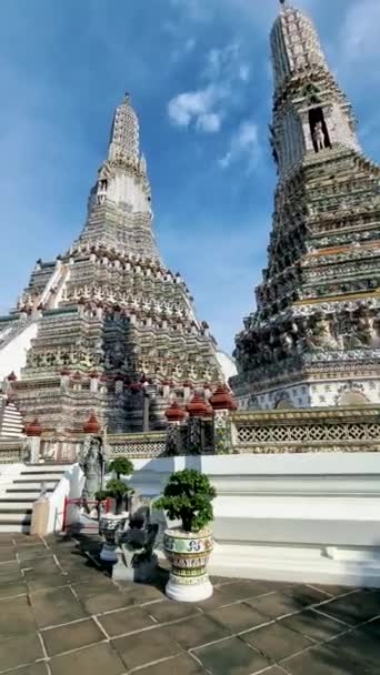 Wat Arun Temple Bangkok Thailand Sunny Day — Video Stock