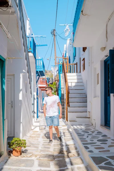 Young Men Visit Mykonos Greek Village Greece Colorful Streets Mikonos — ストック写真