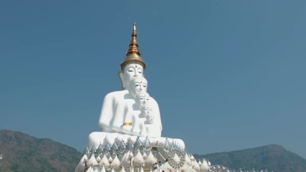 Wat Pha Sorn Kaew Der Tempel Auf Einer Glasklippe Khao — Stockvideo