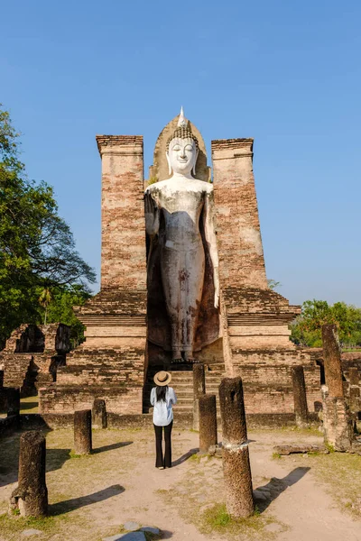 Femmes Asiatiques Avec Chapeau Visiter Wat Mahathat Sukhothai Vieille Ville — Photo