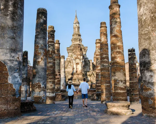 Touristes Visitant Wat Mahathat Vieille Ville Sukhothai Thaïlande Ancienne Ville — Photo