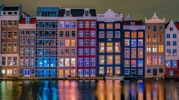 Strada Colorata Con Case Damrak Amsterdam Chiamano Casa Danzante Amsterdam — Foto Stock
