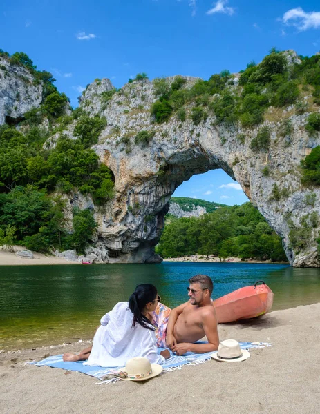 Couple Vacation Ardeche France Pont Arc Ardeche France View Natural — Stock Photo, Image