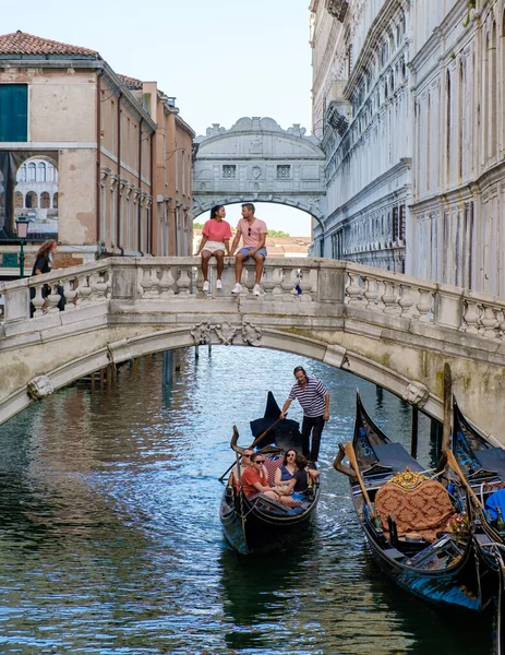 Городская Поездка Венецию Июнь 2020 Вид Мост Вздохов Гондолы Лодка — стоковое фото