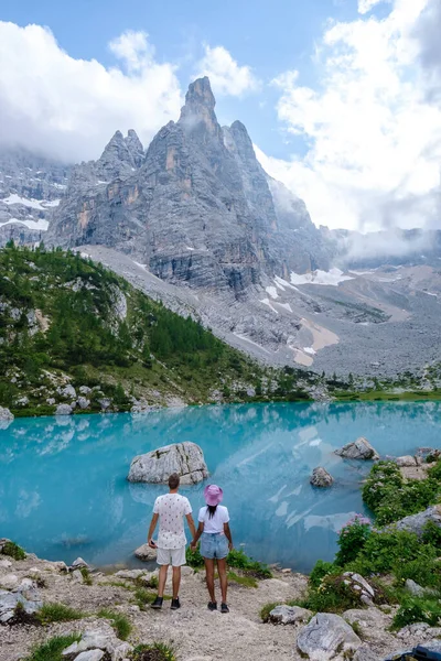 Lago Sorapis Dans Les Dolomites Italiennes Lac Bleu Laiteux Lago — Photo