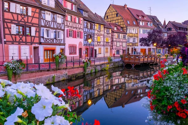 Colmar France Akşamları Renkli Romantik Şehir Colmar Güzel Manzarası — Stok fotoğraf