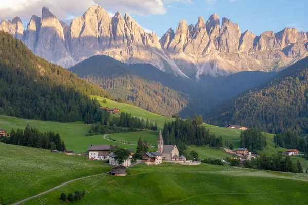 Krásná Krajina Italských Dolomitů Santa Magdalena Val Funes Itálie — Stock fotografie