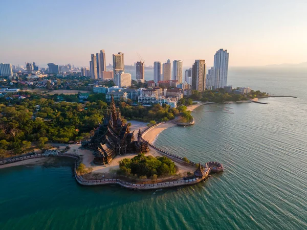 Sanningens Helgedom Pattaya Thailand Trätempel Vid Havet Solnedgången Stranden Pattaya — Stockfoto
