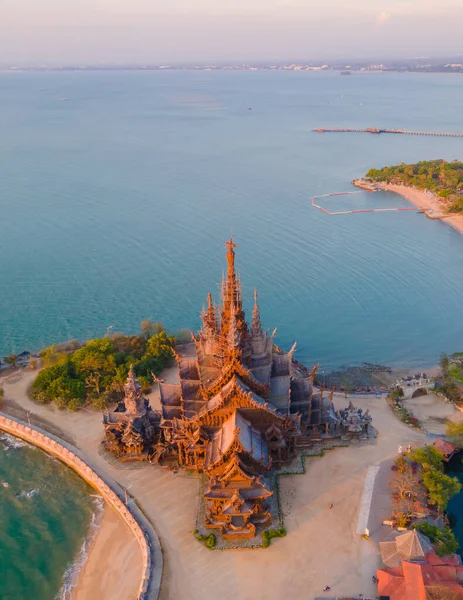 Ιερό Της Αλήθειας Πατάγια Ταϊλάνδη Ξύλινος Ναός Δίπλα Στον Ωκεανό — Φωτογραφία Αρχείου