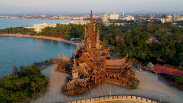 Dřevěný Chrám Oceánu Při Západu Slunce Pláži Pattaya Svatyně Pravdy — Stock video