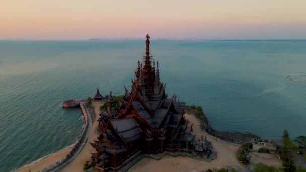 Dřevěný Chrám Oceánu Při Západu Slunce Pláži Pattaya Svatyně Pravdy — Stock video