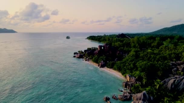 Anse Fonte Dargent Praia Digue Seychelles Praia Tropical Durante Pôr — Vídeo de Stock