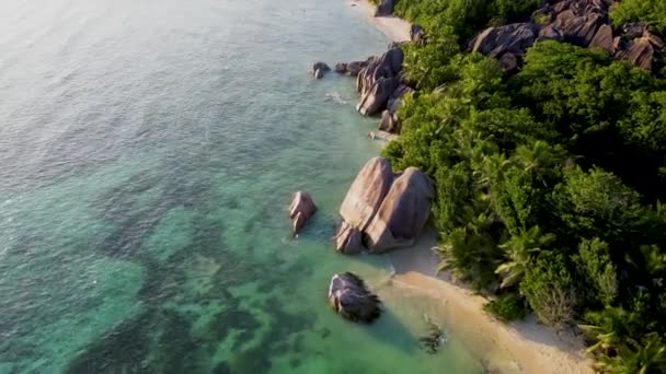 Anse Source Dargent Digue Seychelles 塞舌尔豪华度假期间的热带海滩 热带海滩Anse Source Dargent Digue — 图库视频影像