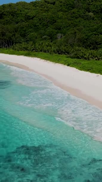 Anse Cocos Praia Digue Seychelles Uma Praia Tropical Durante Umas — Vídeo de Stock